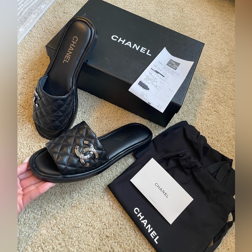 Chanel black quilted mules, slides. Size 8.